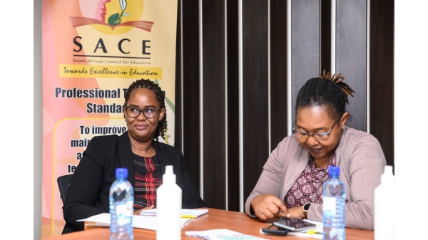 Zimbabwean Permanent Secretary visit to SACE - 14 December 2022 Image