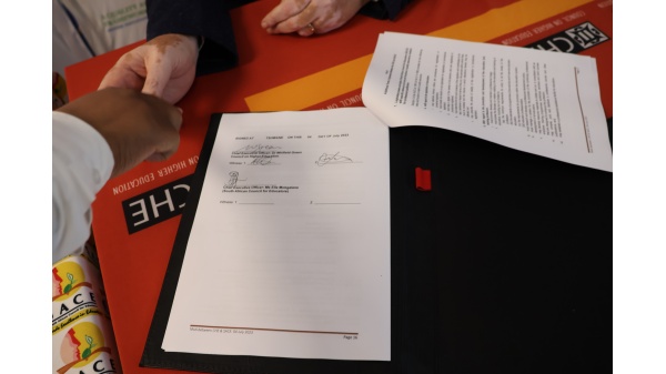 Memorandum of Agreement between SACE and CHE (Council on Higher Education) Image