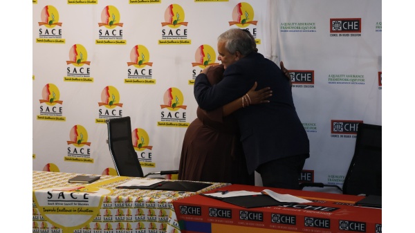 Memorandum of Agreement between SACE and CHE (Council on Higher Education) Image